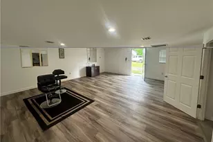 648 Ellington Ave, Thomson, GA 30824 - Photo 13