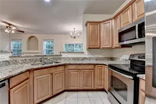 1641 Tailmore Ln, Lawrenceville, GA 30043 - Photo 11