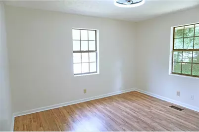 307 6th Avenue, Winder, GA 30680 - Photo 9