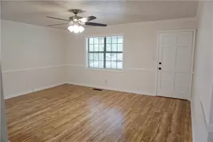 307 6th Ave, Winder, GA 30680 - Photo 3