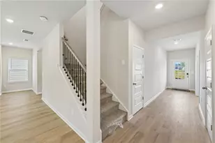 948 Brookshade Trl, Lawrenceville, GA 30045 - Photo 5
