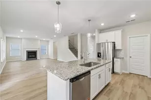 948 Brookshade Trl, Lawrenceville, GA 30045 - Photo 17