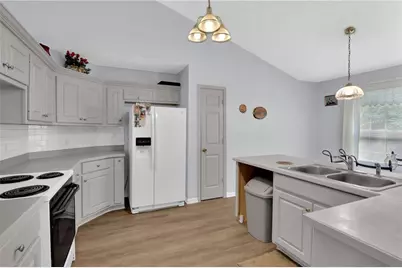 1520 La Maison Drive, Lawrenceville, GA 30043 - Photo 11