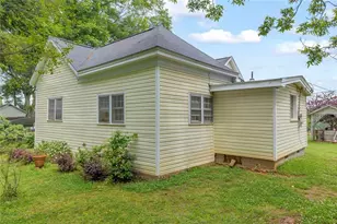 5270 Gainesville St, Flowery Branch, GA 30542 - Photo 5