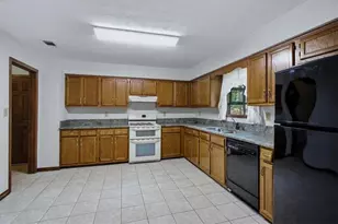 9173 Snipe Ln, Jonesboro, GA 30236 - Photo 9