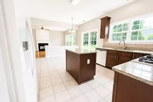 658 Glenbarrett Ct NE, Marietta, GA 30066 - Photo 7