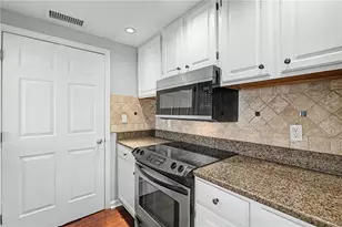 3481 Lakeside Dr NE, Atlanta, GA 30326 - Photo 11