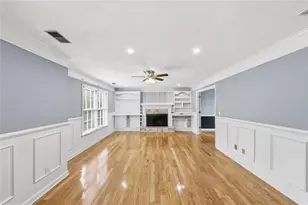 310 Crescentview Ct, Lawrenceville, GA 30044 - Photo 7