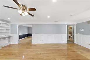 310 Crescentview Ct, Lawrenceville, GA 30044 - Photo 11