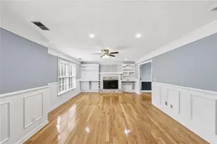 310 Crescentview Ct, Lawrenceville, GA 30044 - Photo 7