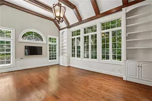 2577 Red Valley Rd NW, Atlanta, GA 30305 - Photo 11