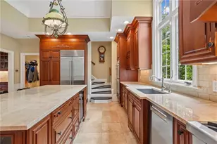 105 Wilderbluff Ct, Atlanta, GA 30328 - Photo 19