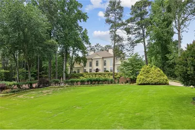105 Wilderbluff Court, Atlanta, GA 30328 - Photo 3