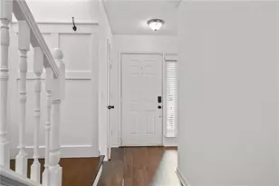 1069 Woodbridge Hollow NE, Atlanta, GA 30306 - Photo 3