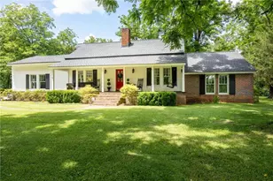 4640 Hadaway Rd NW, Kennesaw, GA 30152 - Photo 1