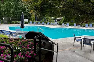713 Summit N Dr NE, Atlanta, GA 30324 - Photo 23