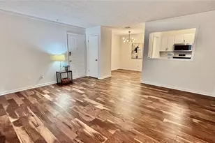 713 Summit N Dr NE, Atlanta, GA 30324 - Photo 7
