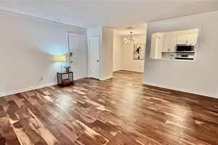 713 Summit N Dr NE, Atlanta, GA 30324 - Photo 7