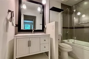 713 Summit N Dr NE, Atlanta, GA 30324 - Photo 21