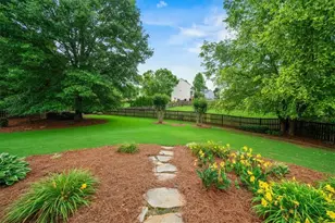 311 Meadowcrest Cir, Canton, GA 30115 - Photo 27