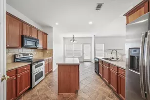 311 Meadowcrest Cir, Canton, GA 30115 - Photo 9