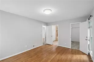 441 Village Green Ct SW, Lilburn, GA 30047 - Photo 27