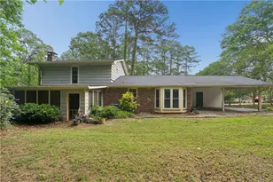 441 Village Green Ct SW, Lilburn, GA 30047 - Photo 51