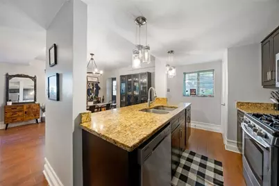3048 Briarcliff Road NE #9, Atlanta, GA 30329 - Photo 9