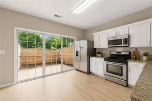 318 Devonshire Dr, Alpharetta, GA 30022 - Photo 11