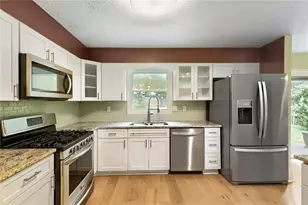 235 Barrington Dr E, Roswell, GA 30076 - Photo 13