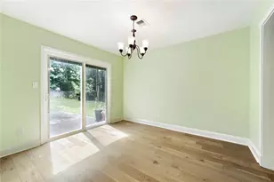 235 Barrington Dr E, Roswell, GA 30076 - Photo 15