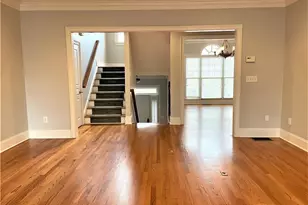 895 Lenox Ct NE, Atlanta, GA 30324 - Photo 9