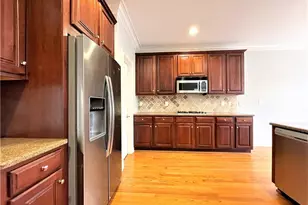 895 Lenox Ct NE, Atlanta, GA 30324 - Photo 13