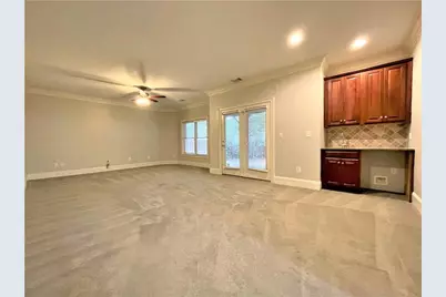 895 Lenox Ct NE, Atlanta, GA 30324 - Photo 25