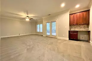 895 Lenox Ct NE, Atlanta, GA 30324 - Photo 25