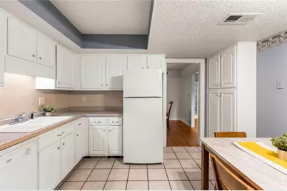 662 Serramonte Drive, Marietta, GA 30068 - Photo 9