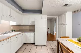 662 Serramonte Dr, Marietta, GA 30068 - Photo 9