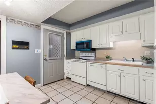 662 Serramonte Dr, Marietta, GA 30068 - Photo 7