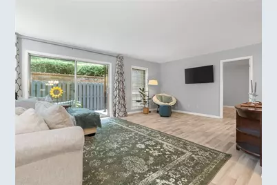 6851 Roswell Road #H26, Atlanta, GA 30328 - Photo 5