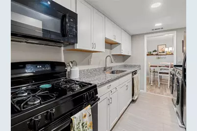 6851 Roswell Road #H26, Atlanta, GA 30328 - Photo 11