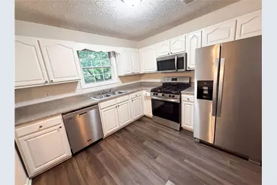 215 Twin Brook Way, Lawrenceville, GA 30043 - Photo 9