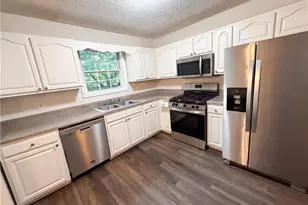 215 Twin Brook Way, Lawrenceville, GA 30043 - Photo 9