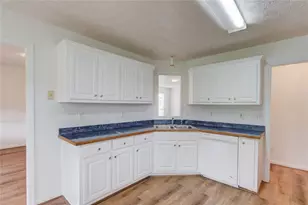 4601 Sweetbriar Ct, Gainesville, GA 30507 - Photo 13