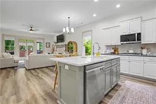 12084 Walnut Terrace, Alpharetta, GA 30004 - Photo 11