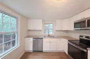 710 Milton St, Scottdale, GA 30079 - Photo 9