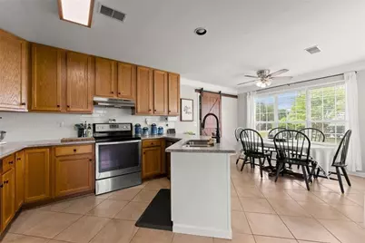 4518 Summerset Drive, Gainesville, GA 30507 - Photo 13