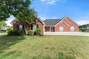 4518 Summerset Dr, Gainesville, GA 30507 - Photo 1
