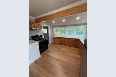 920 Cardinal Drive, Gainesville, GA 30501 - Photo 9