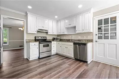 4752 Forest Glen Court NE, Marietta, GA 30066 - Photo 11
