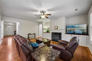 1685 Gallant Fox Ln, Suwanee, GA 30024 - Photo 11
